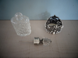 Decoratief parfumflesje in houder - VERKOCHT