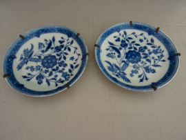 Twee blauw/witte schoteltjes - VERKOCHT