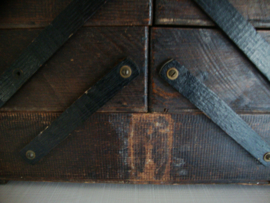Grote houten naaikist - VERKOCHT