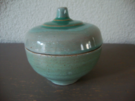 Groen dekselpotje - keramiek - VERKOCHT