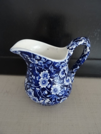 Melkkannetje - blauwe bloemetjes - Made in England - VERKOCHT
