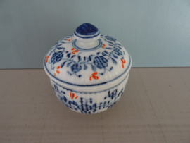 Dekselpotje - blauw/wit/rood - VERKOCHT
