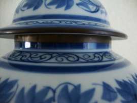 Dekselpot blauw wit - Thailand - bronzen strip - VERKOCHT