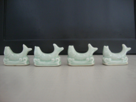 Eetstokjes houder - karper - celadon - VERKOCHT