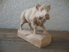 Houten beeldje zwijn - VERKOCHT