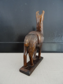 Houten beeldje alpaca - VERKOCHT