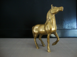 Beeldje paard - koper of messing - VERKOCHT
