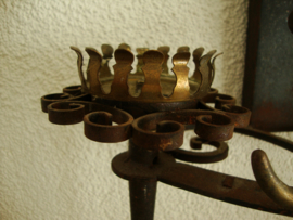 Oude kandelaar - wandkandelaar