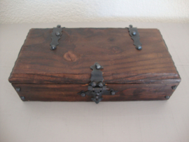 Houten kistje - VERKOCHT