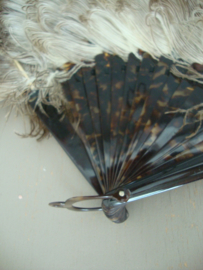 Art deco - schildpad waaier met struisvogelveren - VERKOCHT