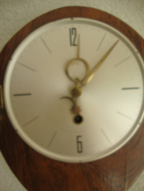 Vintage klok wandklok met slinger - Orfac - VERKOCHT