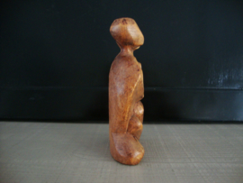 Houten beeldje - familie - VERKOCHT