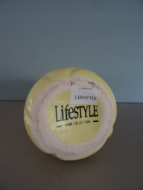 Vaas - lichtgeel - Lifestyle