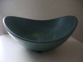 Aardewerk schaal met golvende rand - blauw - VERKOCHT