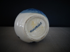 Klein vaasje Delfts blauw - handpainted - VERKOCHT