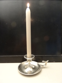 Zilverkleurige blaker kandelaar - VERKOCHT