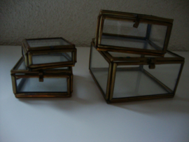 Vitrine bakjes - VERKOCHT