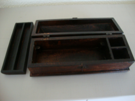 Houten kistje - pennendoos - VERKOCHT
