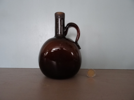 Oude glazen kruik / fles - VERKOCHT
