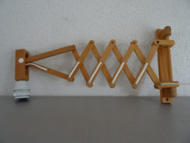 Schaarlamp - hout - vintage - VERKOCHT