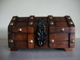 Houten schatkistje - VERKOCHT