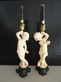 Twee kandelaars- putti's - G. Ruggeri - VERKOCHT