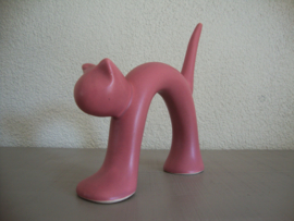 Vintage beeldje poes kat - aardewerk - roze - VERKOCHT
