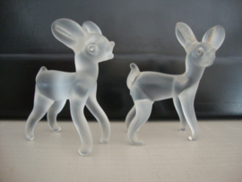 Twee beeldjes hertjes - glas - matglas - VERKOCHT