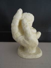 Beeldje baby op hand - VERKOCHT