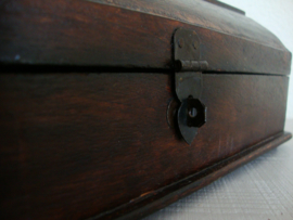 Houten kistje - pennendoos - VERKOCHT