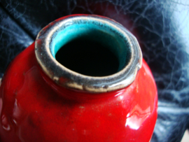 Vintage vaasje - rood - VERKOCHT