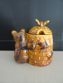 Honingpot bijenkorf met beer -  vintage - VERKOCHT