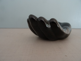 Schaaltje hand - vintage - zwart - VERKOCHT