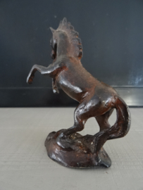 Metalen beeldje paard - VERKOCHT