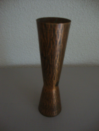 Vintage vaasje - koper of messing - VERKOCHT