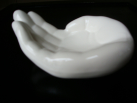 Schaaltje hand - wit aardewerk - VERKOCHT
