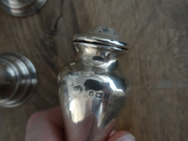Zilveren strooibusjes - peper- en zoutstel - zilver - VERKOCHT