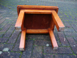 Vintage bijzettafeltje - plantentafeltje - VERKOCHT