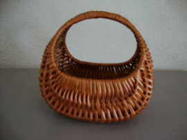 Vintage kindermandje - VERKOCHT