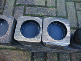 Grote houten kandelaar - draaibaar - robuust - vergrijsd - VERKOCHT