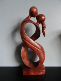 Houten beeld - abstract - VERKOCHT