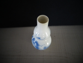 Klein vaasje - Chinees  - blauw wit - VERKOCHT