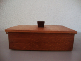Oud houten kistje - VERKOCHT
