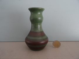 Vintage vaasje - groen -VERKOCHT