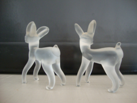 Twee beeldjes hertjes - glas - matglas - VERKOCHT