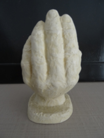 Beeldje baby op hand - VERKOCHT
