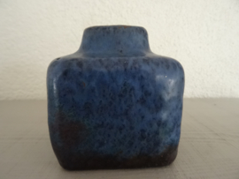 Blauw vaasje - keramiek - VERKOCHT