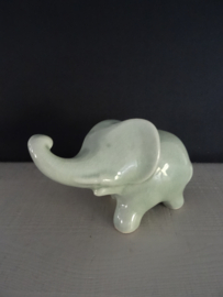 Beeldje olifantje - celadon - VERKOCHT