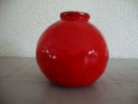 Vintage vaasje - rood - VERKOCHT