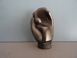 Beeldje baby op hand - abstract - Parastone - VERKOCHT